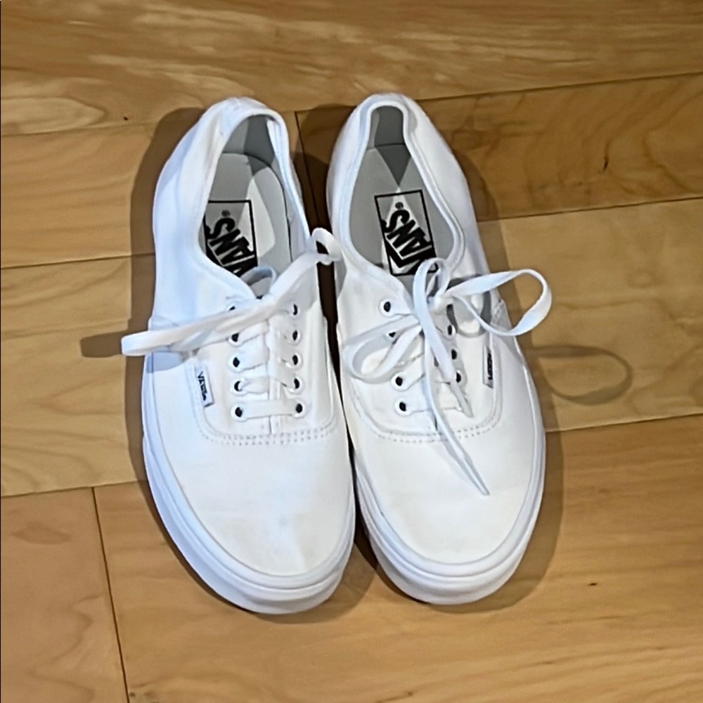 Vans White Canvas Sneakers with Waffle Outsole 7 - Men & 8.5 - Women